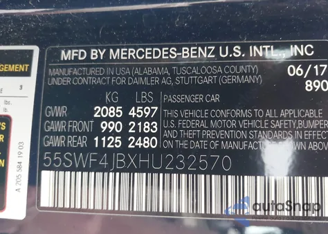 2017 Mercedes-Benz C 300 Luxury/Sport z USA, uszkodzony, nr VIN 55SWF4JBXHU232570